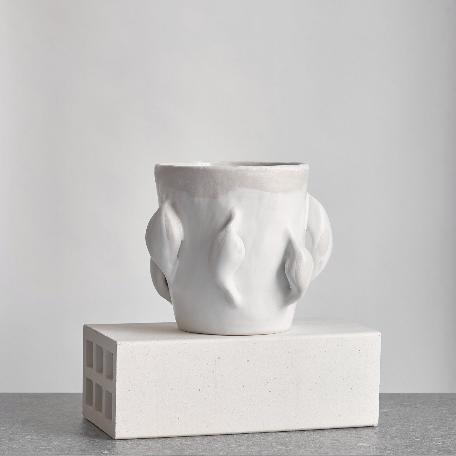 Attached Pot | Ceramic Sculpture - the elementhal